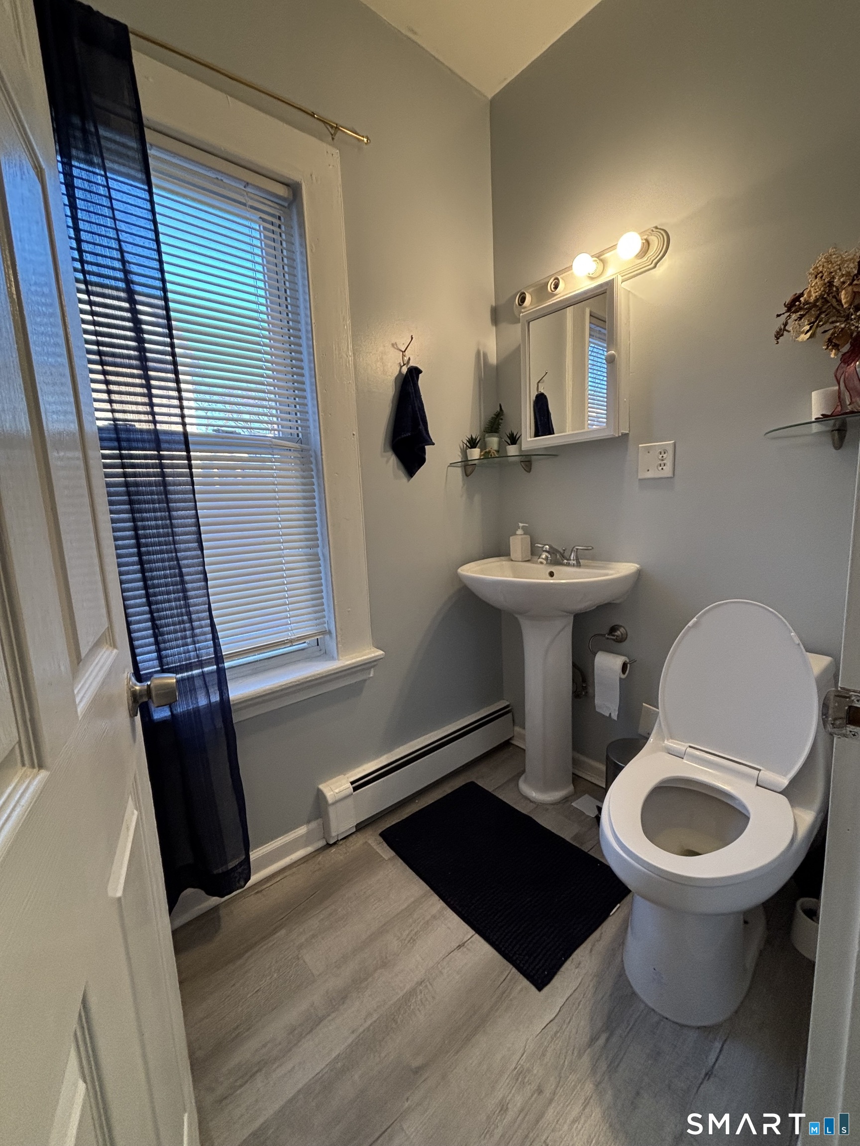 42 Bliss Street Hartford CT 06114