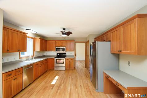 31 Cliffside Drive Wallingford CT 06492