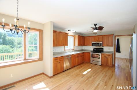 31 Cliffside Drive Wallingford CT 06492
