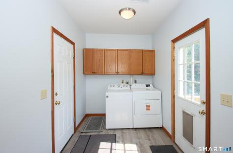 31 Cliffside Drive Wallingford CT 06492