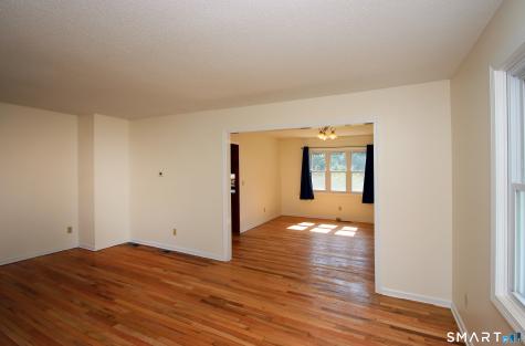 31 Cliffside Drive Wallingford CT 06492