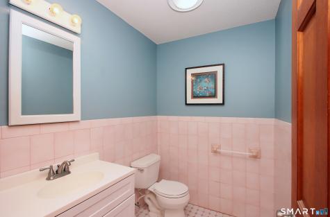 31 Cliffside Drive Wallingford CT 06492