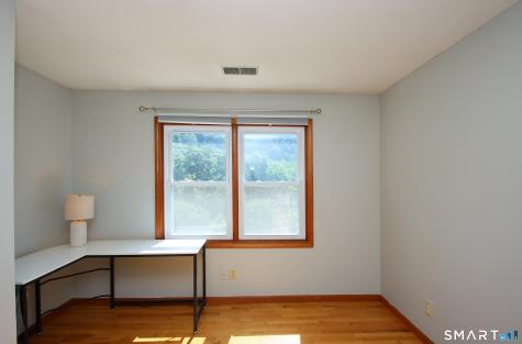 31 Cliffside Drive Wallingford CT 06492