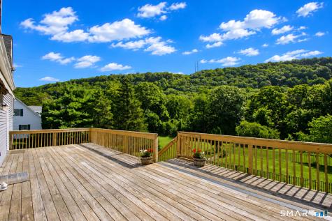 31 Cliffside Drive Wallingford CT 06492