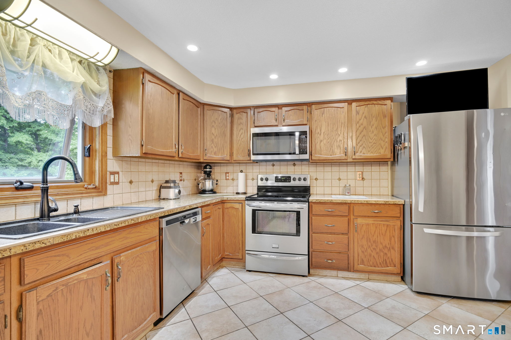 38 Sylvan Drive Middletown CT 06457