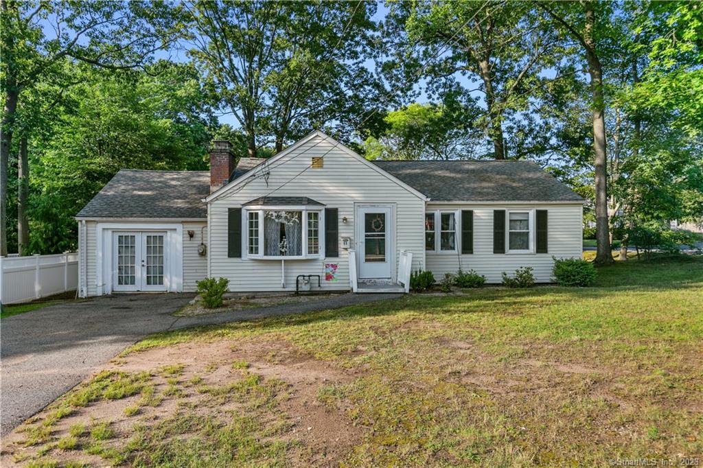 11 Yale Avenue Milford CT 06460