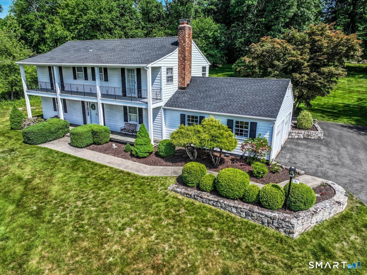 21 White Pine Drive Brookfield CT 06804