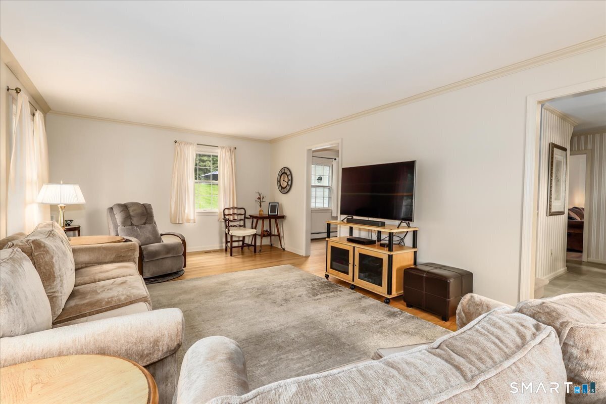 21 White Pine Drive Brookfield CT 06804