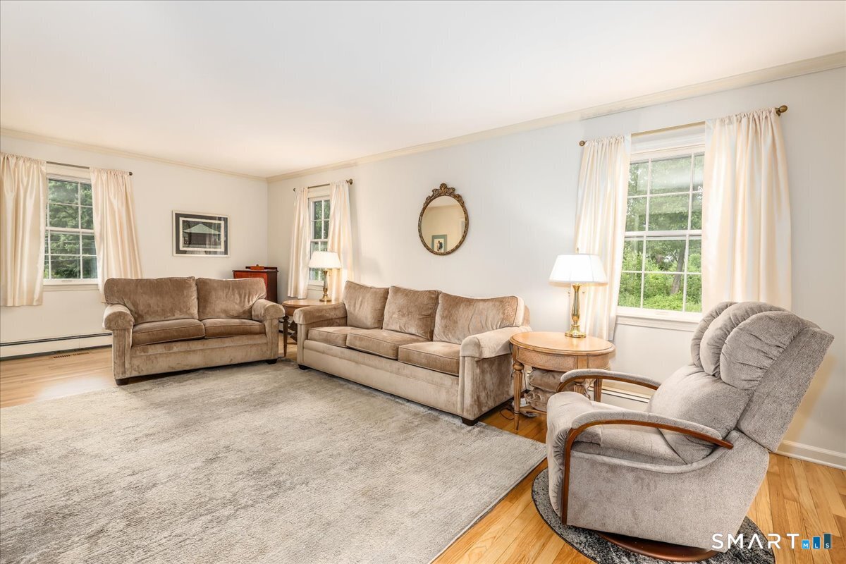 21 White Pine Drive Brookfield CT 06804