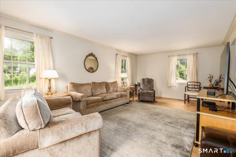 21 White Pine Drive Brookfield CT 06804
