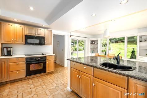 21 White Pine Drive Brookfield CT 06804