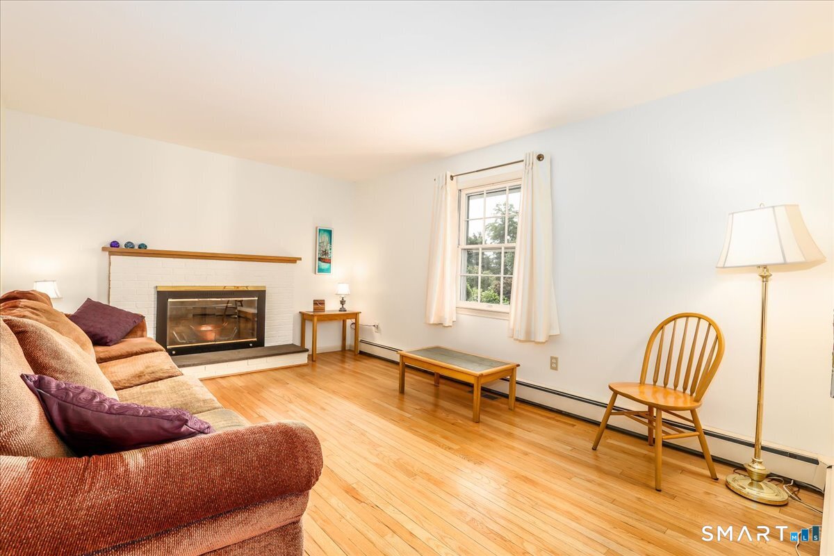 21 White Pine Drive Brookfield CT 06804