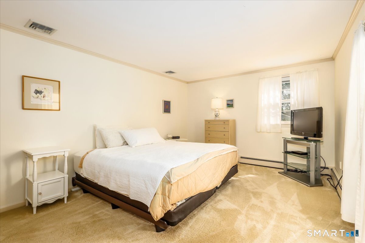 21 White Pine Drive Brookfield CT 06804