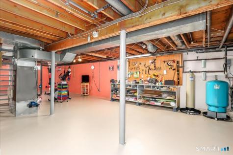 21 White Pine Drive Brookfield CT 06804