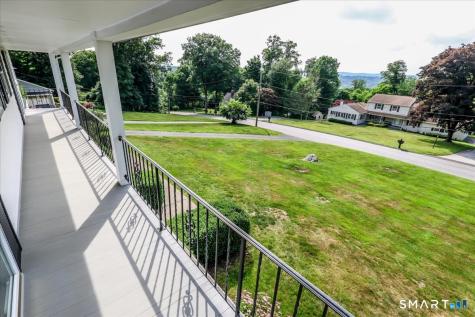 21 White Pine Drive Brookfield CT 06804