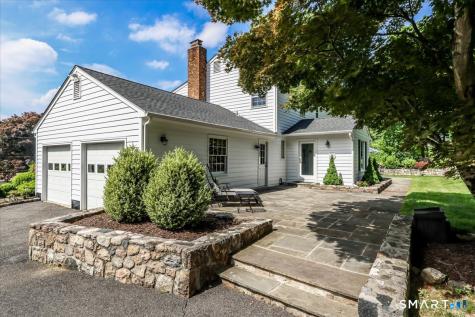 21 White Pine Drive Brookfield CT 06804