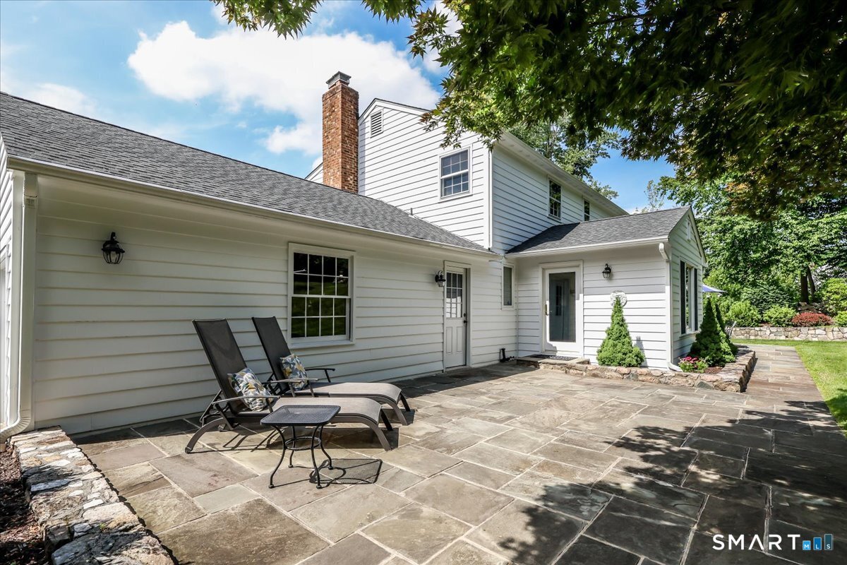 21 White Pine Drive Brookfield CT 06804