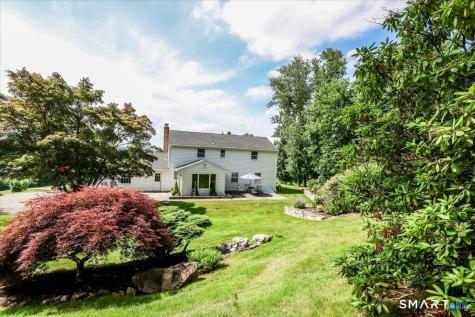 21 White Pine Drive Brookfield CT 06804