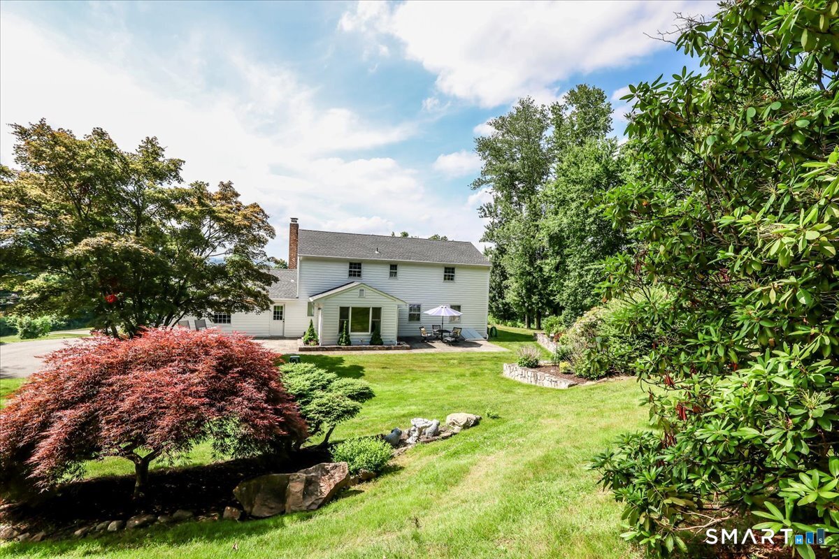 21 White Pine Drive Brookfield CT 06804