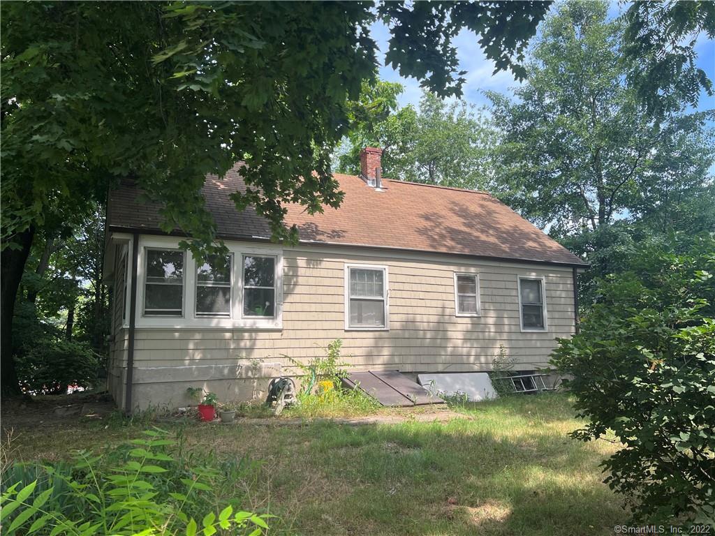 439 Oakwood Street Bridgeport CT 06606
