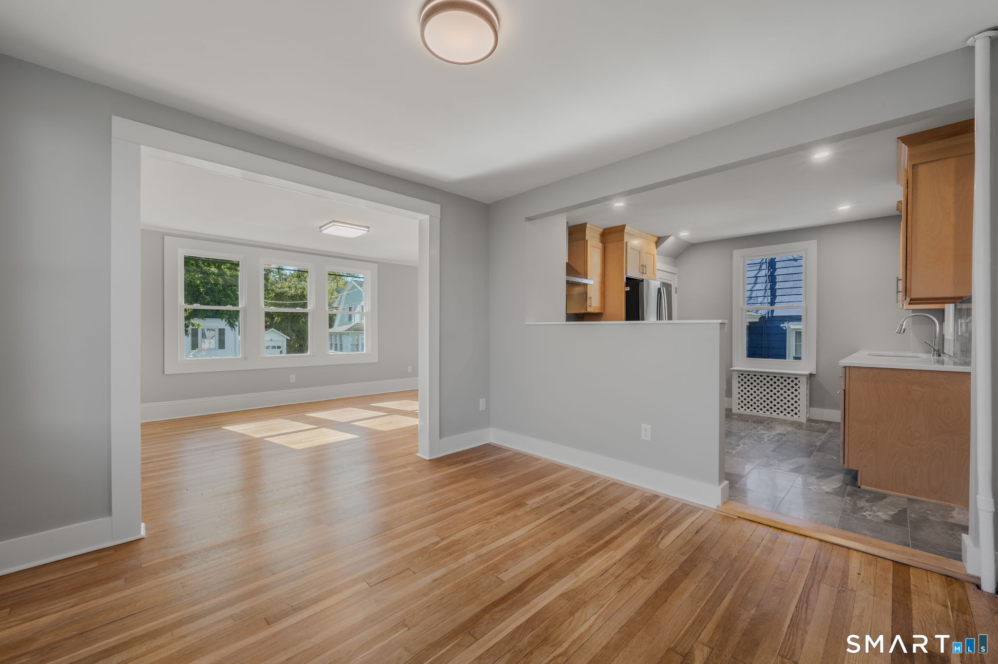 27 Dell Avenue New London CT 06320