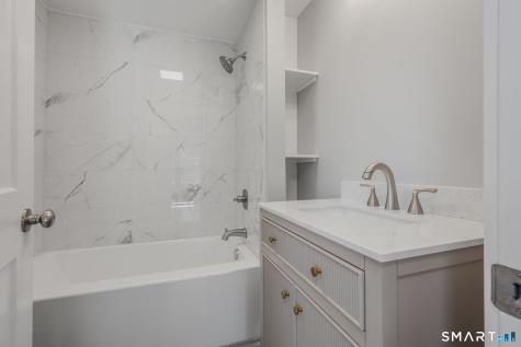 27 Dell Avenue New London CT 06320