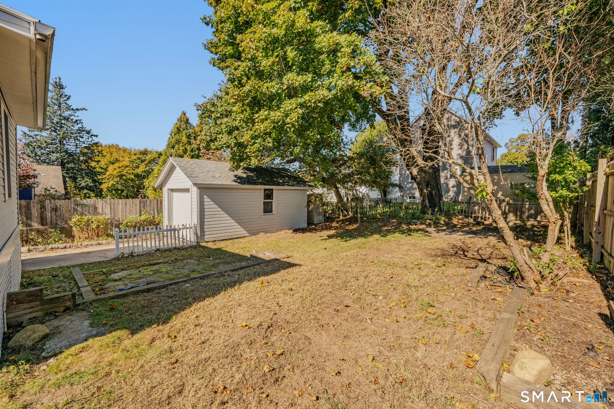 27 Dell Avenue New London CT 06320