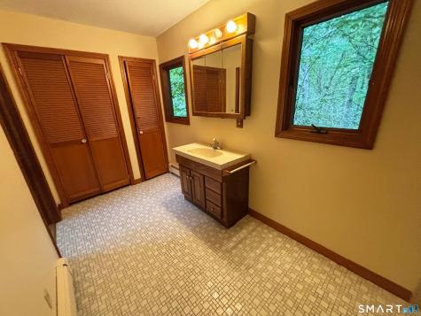 323A Gallup Hill Road Ledyard CT 06339