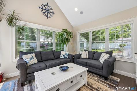 6 Fencove Court Old Saybrook CT 06475