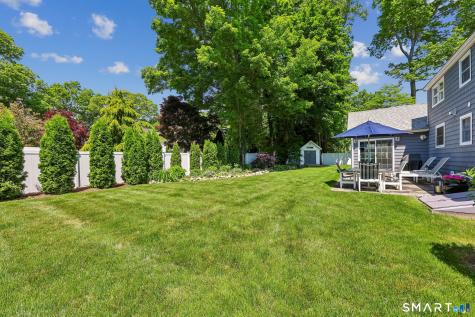 6 Fencove Court Old Saybrook CT 06475