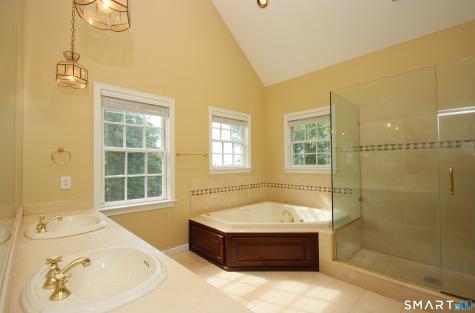 11 Long Meadow Lane Redding CT 06896