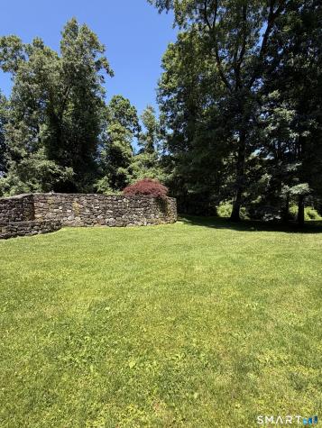 11 Long Meadow Lane Redding CT 06896