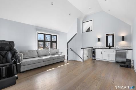 31 Thornhill Road Greenwich CT 06878