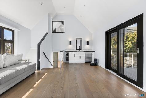 31 Thornhill Road Greenwich CT 06878