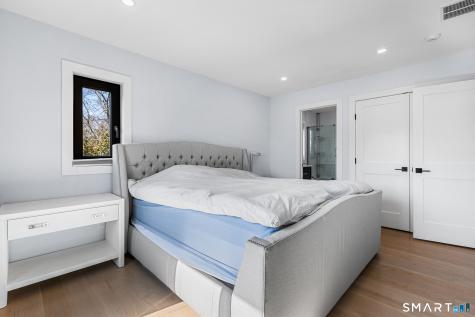 31 Thornhill Road Greenwich CT 06878