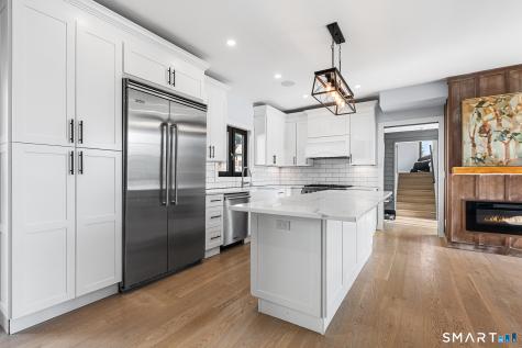 31 Thornhill Road Greenwich CT 06878