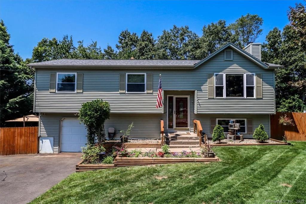 289 Crestwood Drive Naugatuck CT 06770