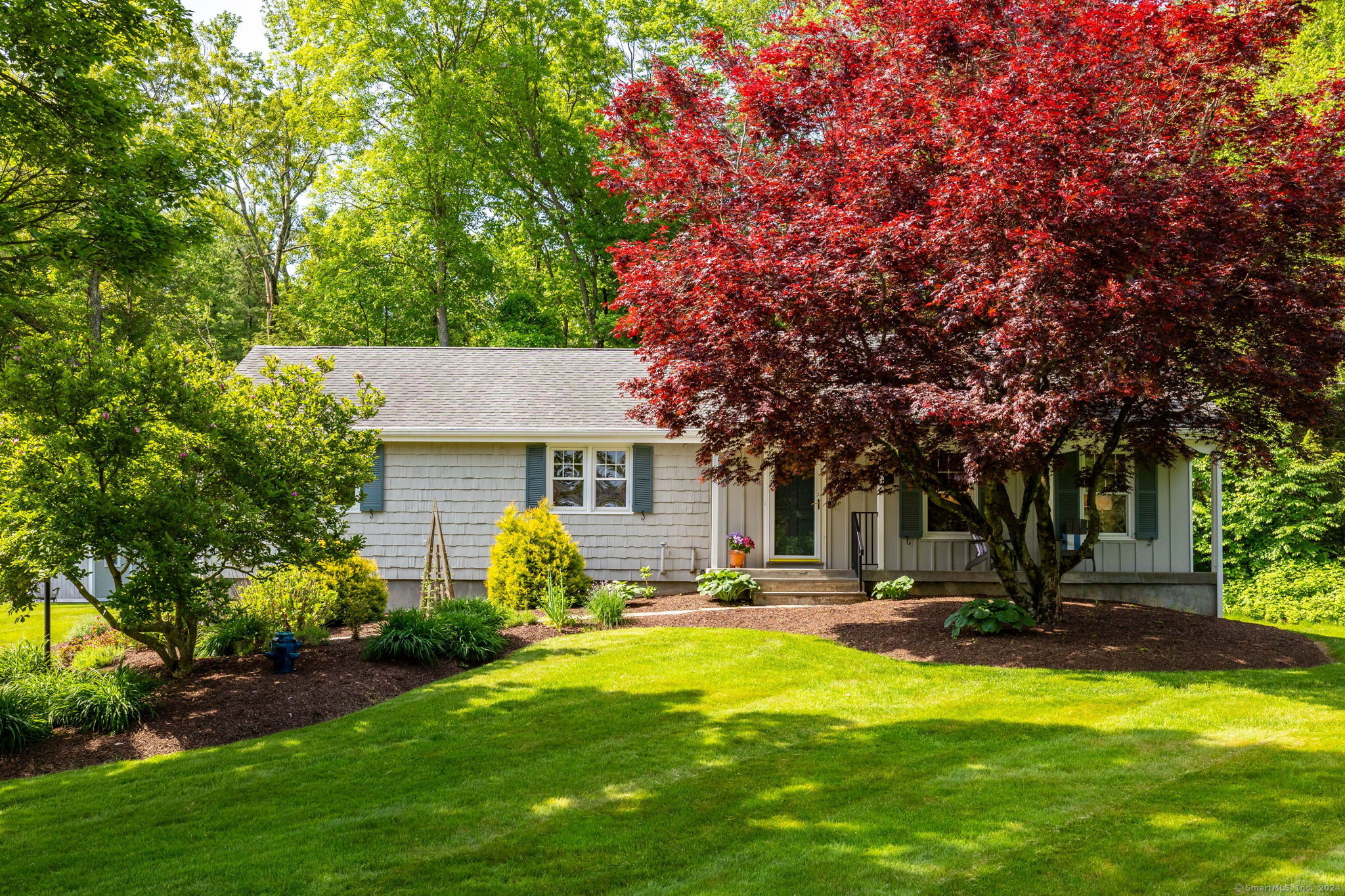 22 Arrowhead Drive Simsbury CT 06092