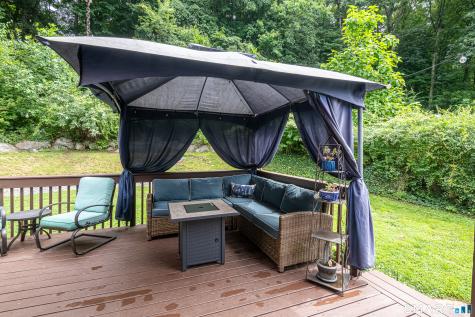 106 Steinmann Avenue Middlebury CT 06762