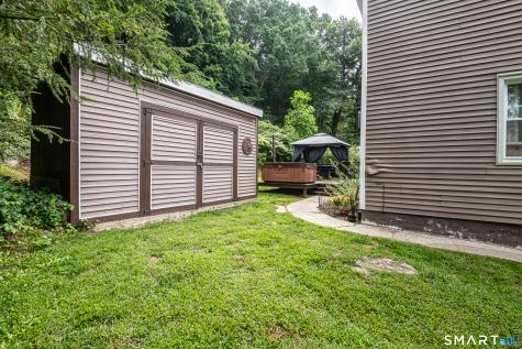106 Steinmann Avenue Middlebury CT 06762