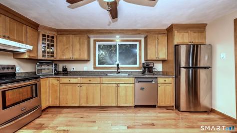 22 Central Avenue North Haven CT 06473