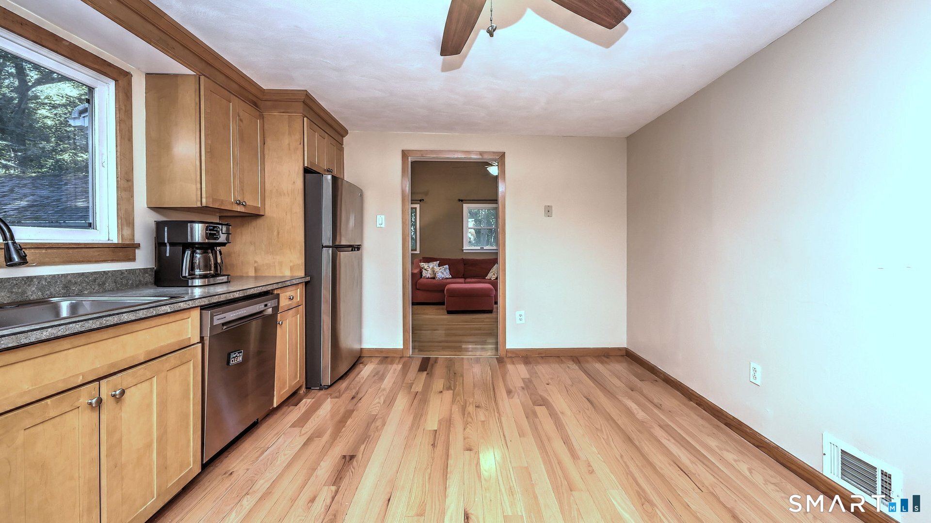 22 Central Avenue North Haven CT 06473