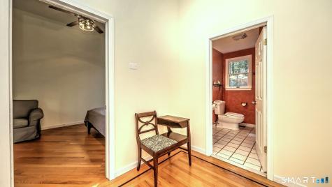 22 Central Avenue North Haven CT 06473