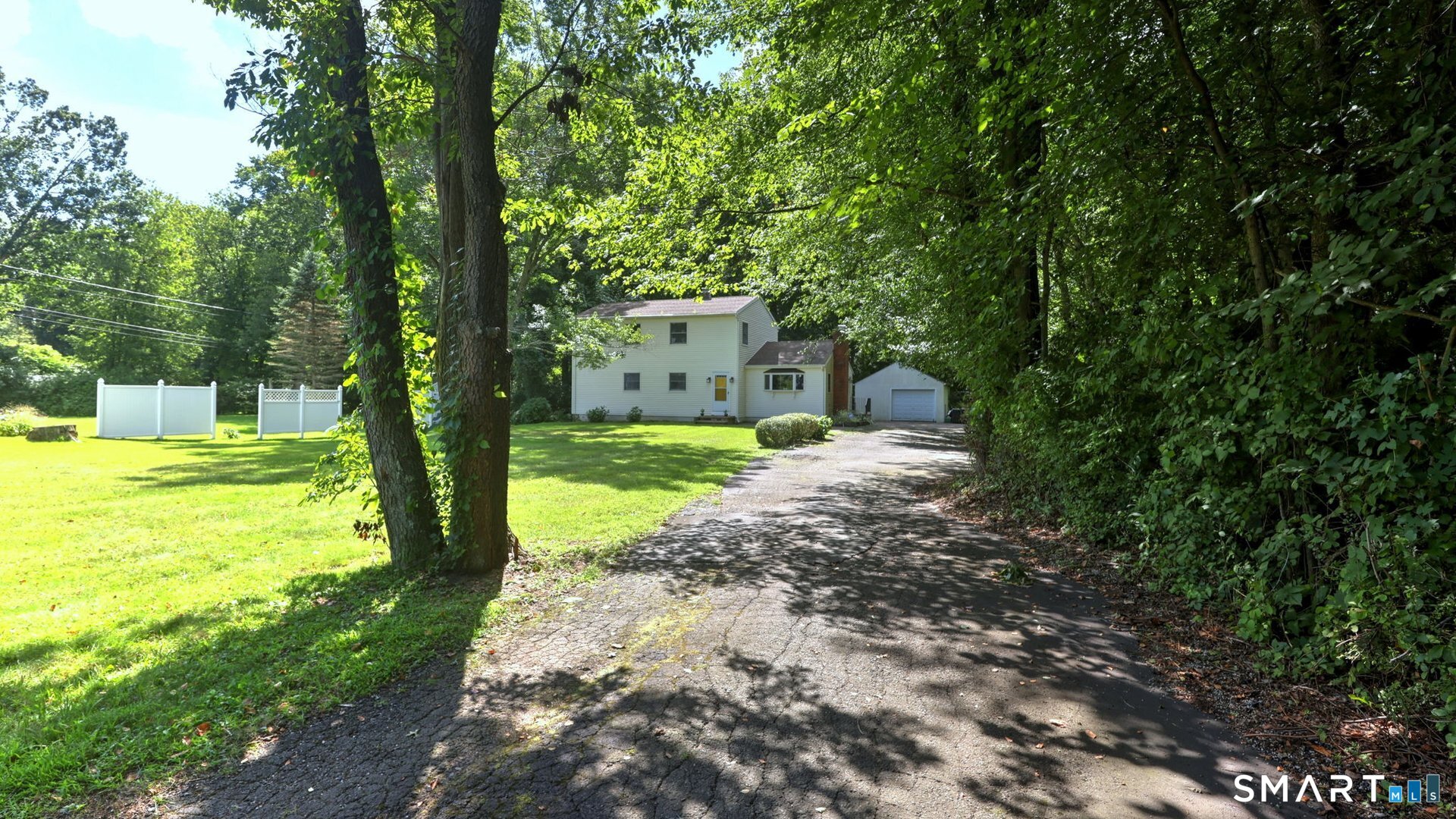 22 Central Avenue North Haven CT 06473