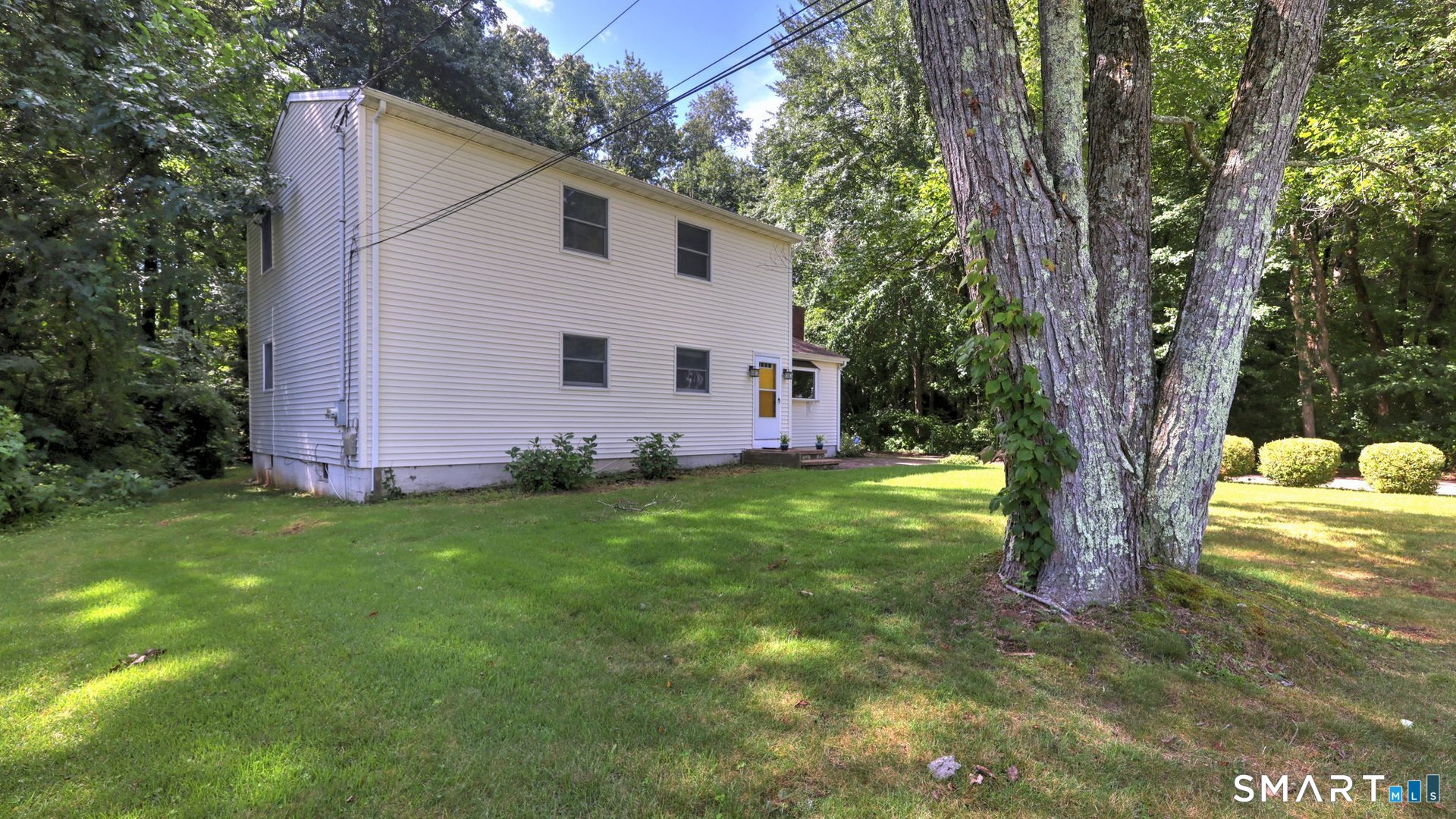 22 Central Avenue North Haven CT 06473