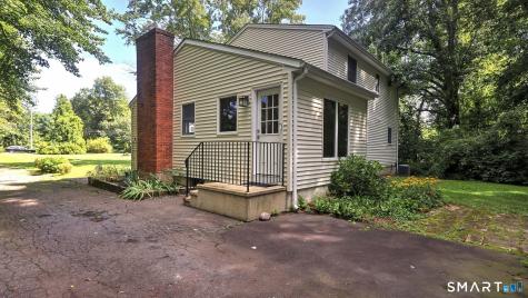 22 Central Avenue North Haven CT 06473