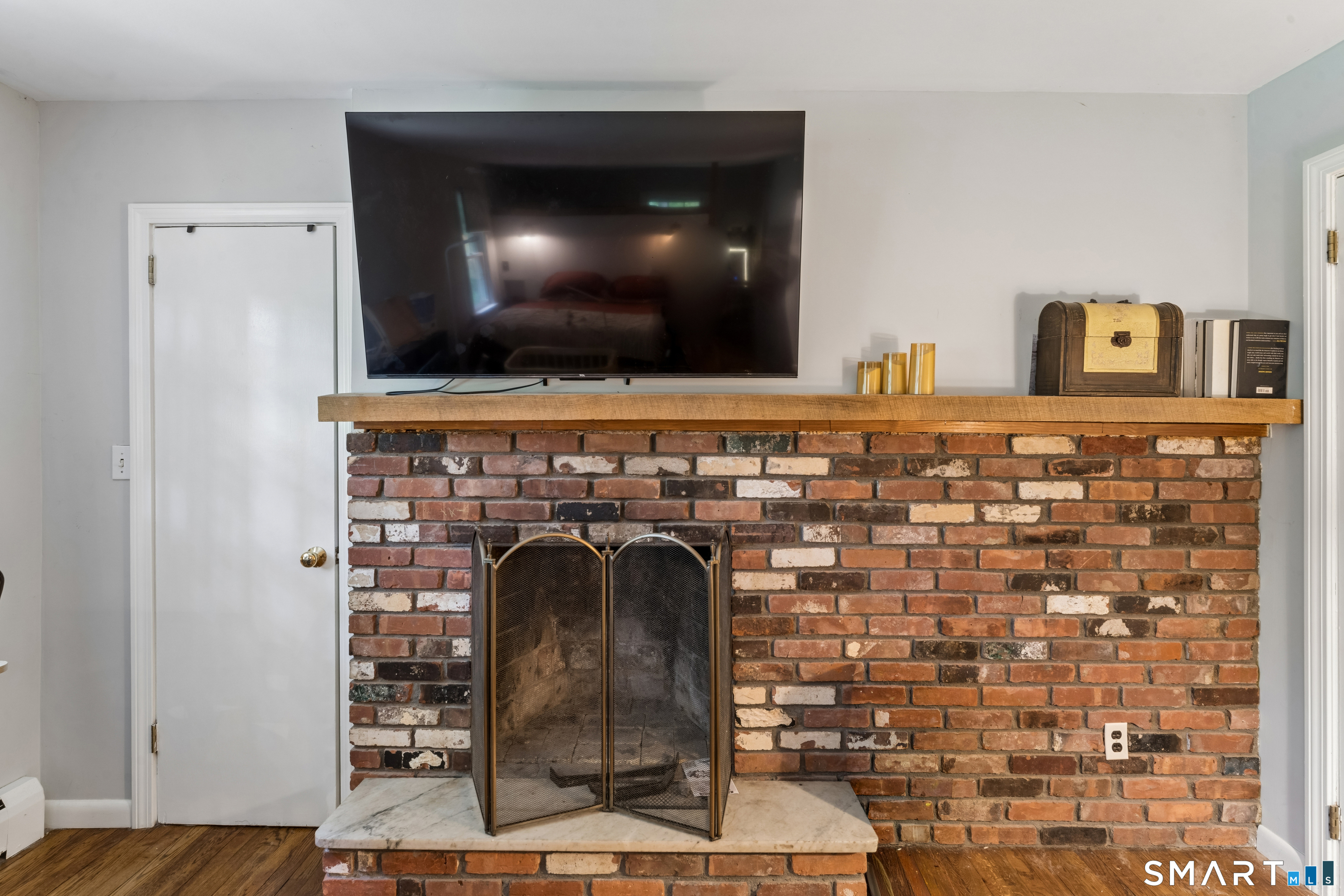 27 Hattertown Road Newtown CT 06470