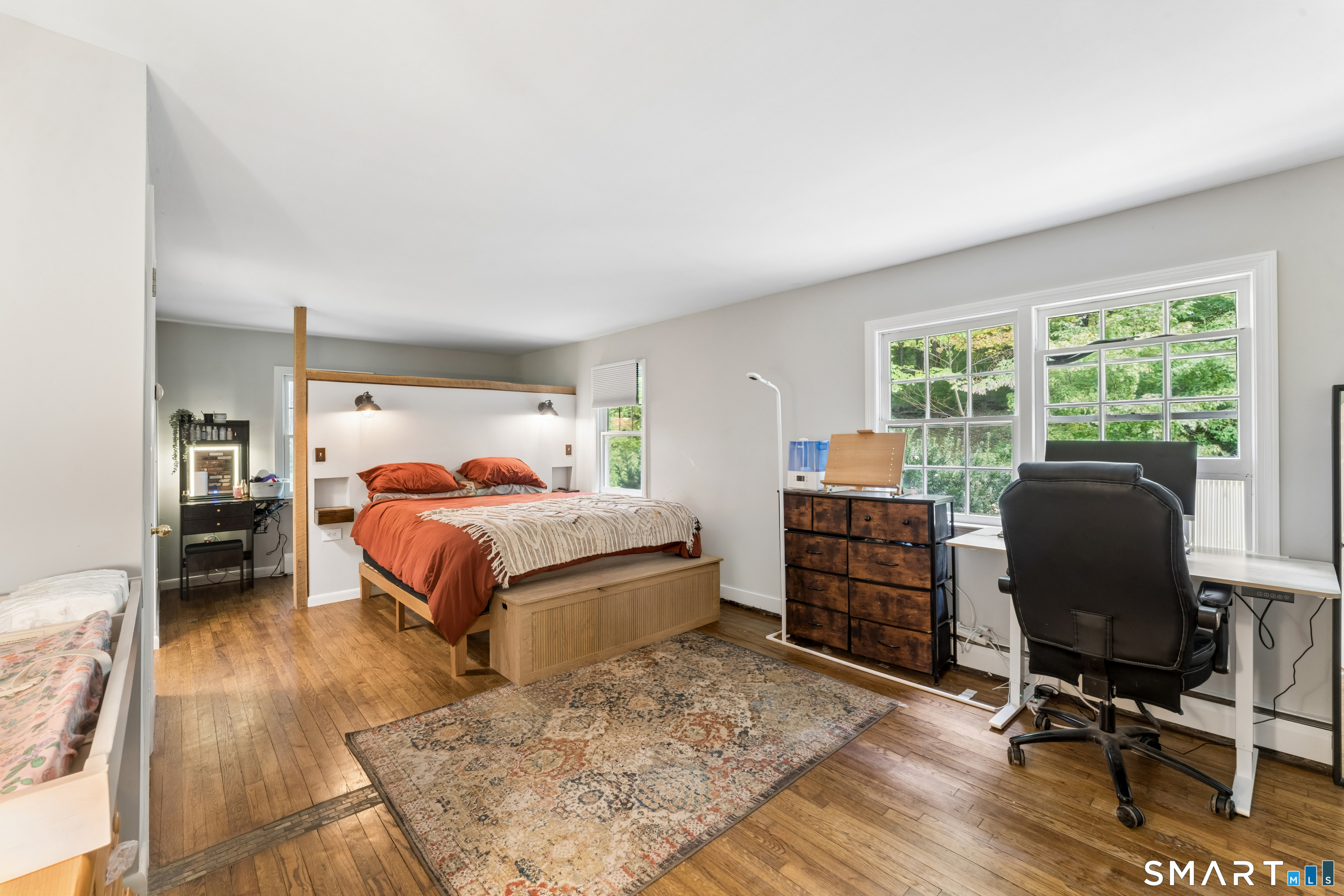 27 Hattertown Road Newtown CT 06470