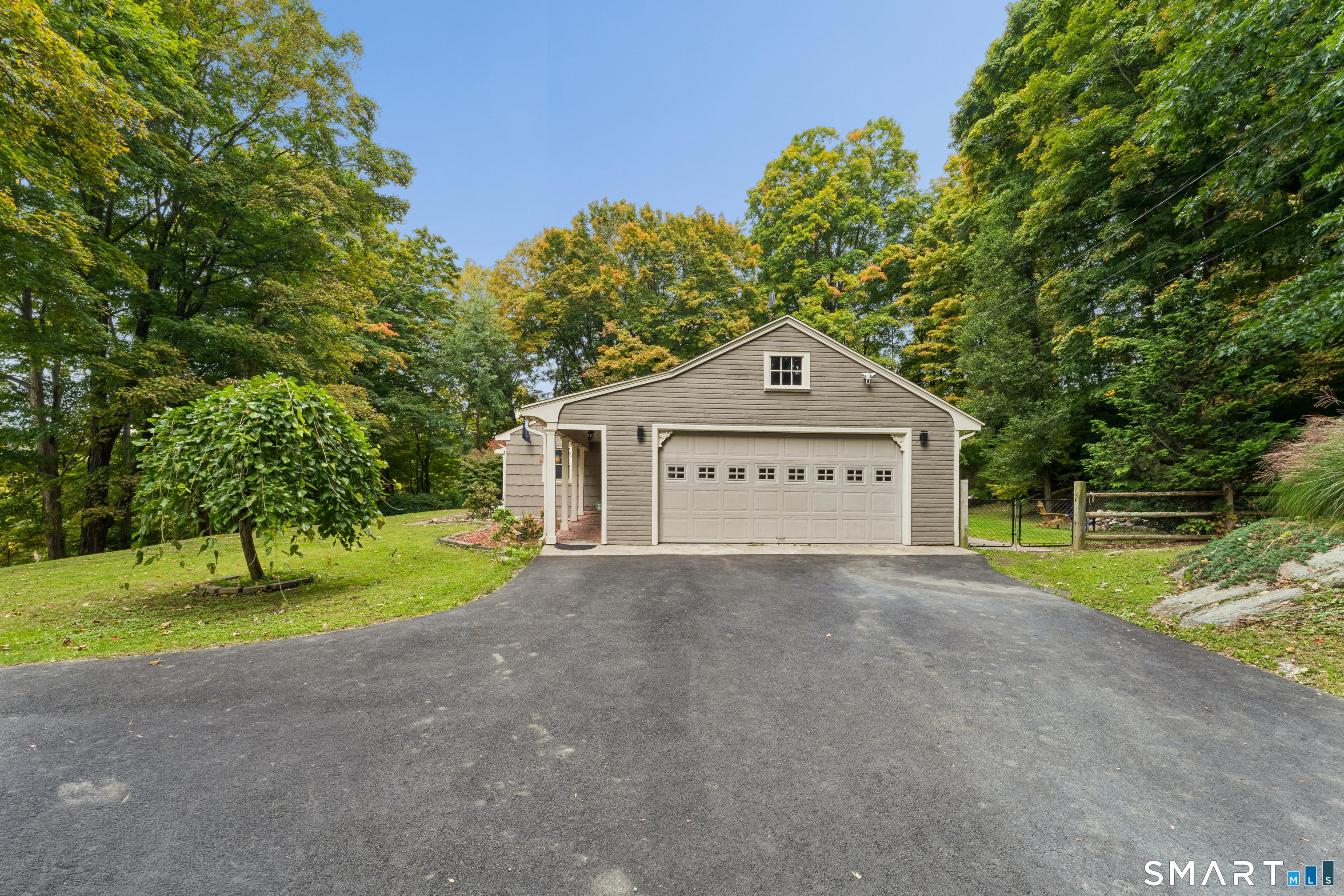 27 Hattertown Road Newtown CT 06470