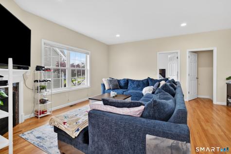 2 Christopher Court Ellington CT 06029